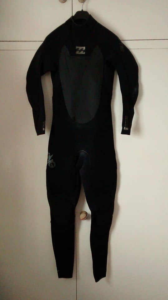 The BEST Way to Clean a Wetsuit! - Surf Learner