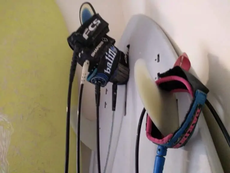 The ULTIMATE Surfboard Leash Guide!